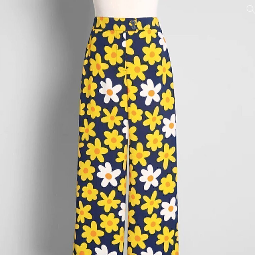 Modcloth: Navy, Yellow, Orange and White Daisy Classic Calls Back Wide-Leg Pants - Picture 12 of 13